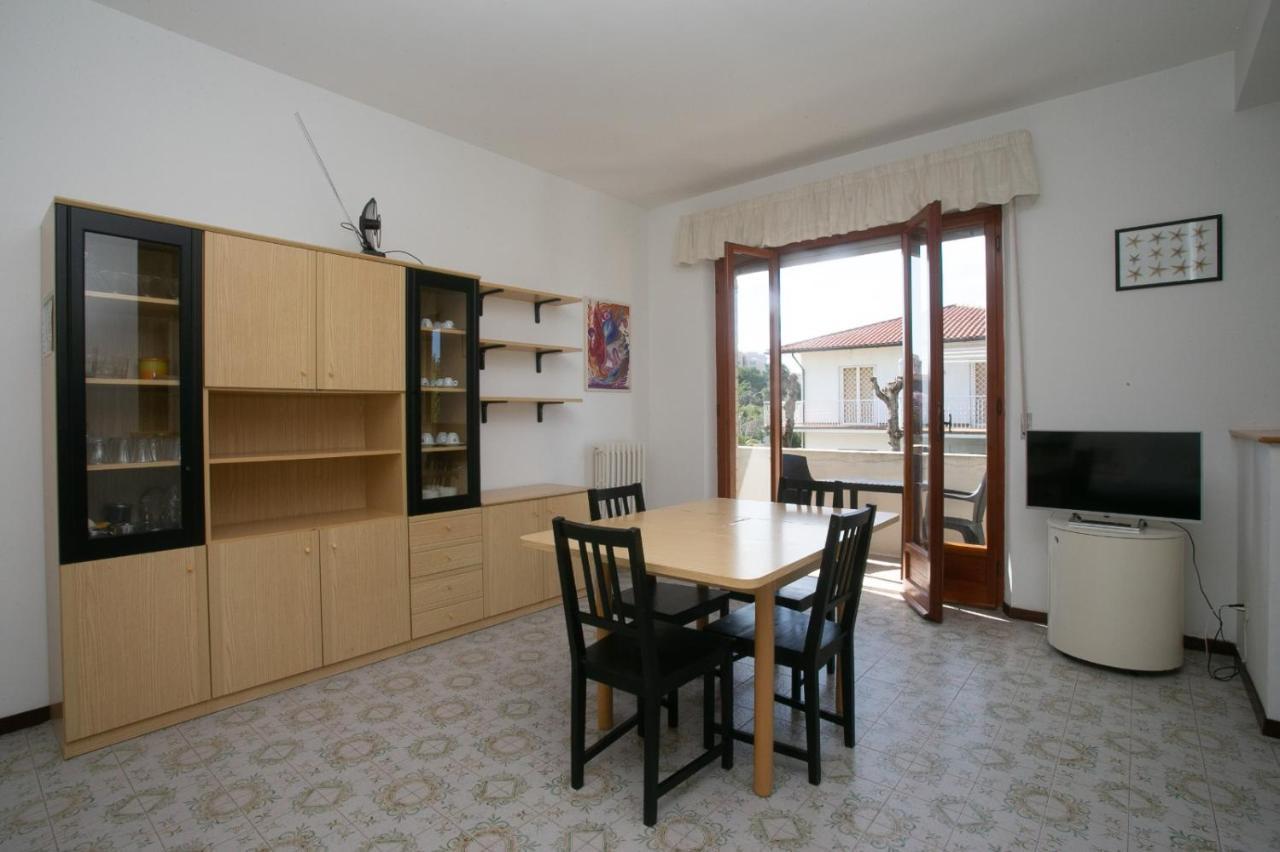 M252 - Marcelli, Ampio Trilocale A 50Mt Dal Mare Apartment Exterior photo