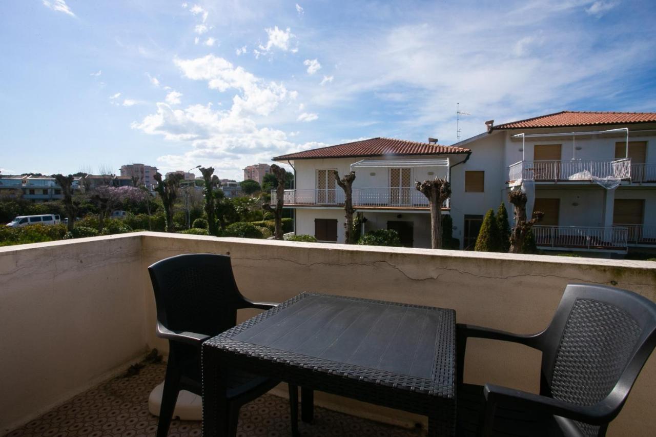 M252 - Marcelli, Ampio Trilocale A 50Mt Dal Mare Apartment Exterior photo