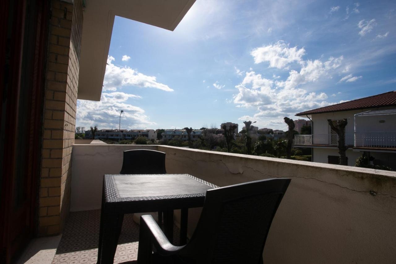 M252 - Marcelli, Ampio Trilocale A 50Mt Dal Mare Apartment Exterior photo